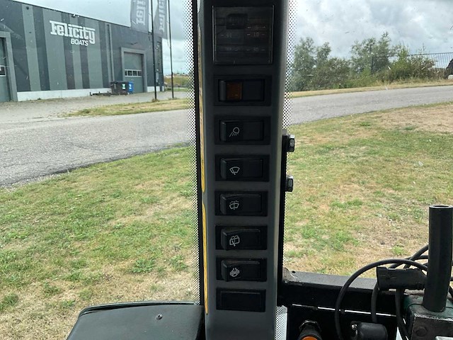 2005 new holland tn95fs minitractor - afbeelding 30 van  45