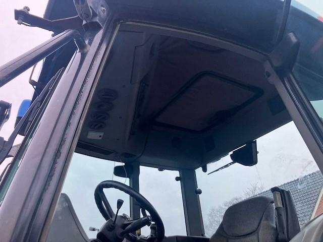 2005 new holland tvt 190 vierwielaangedreven landbouwtractor - afbeelding 16 van  27