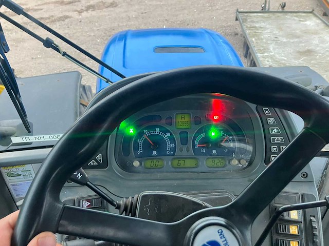 2005 new holland tvt 190 vierwielaangedreven landbouwtractor - afbeelding 18 van  27