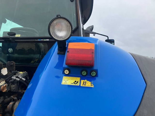2005 new holland tvt 190 vierwielaangedreven landbouwtractor - afbeelding 3 van  15