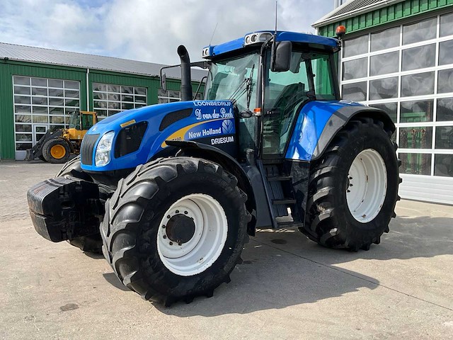 2005 new holland tvt190 vierwielaangedreven landbouwtractor - afbeelding 1 van  29