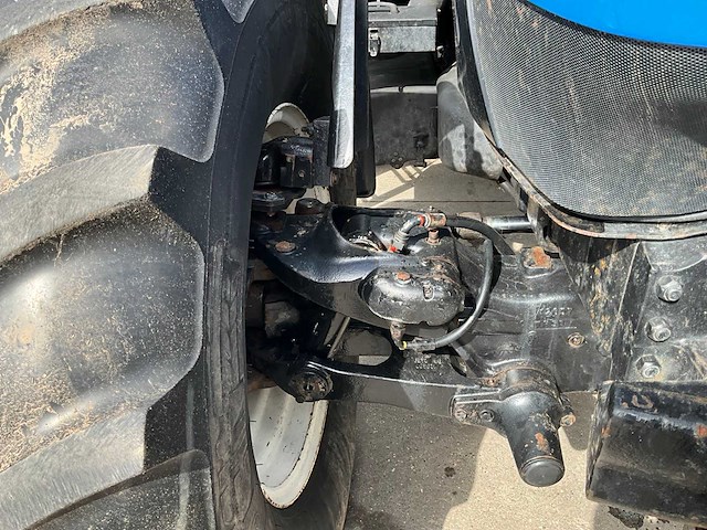 2005 new holland tvt190 vierwielaangedreven landbouwtractor - afbeelding 15 van  29