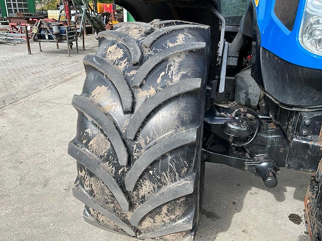 2005 new holland tvt190 vierwielaangedreven landbouwtractor - afbeelding 16 van  29