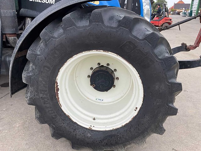 2005 new holland tvt190 vierwielaangedreven landbouwtractor - afbeelding 18 van  34