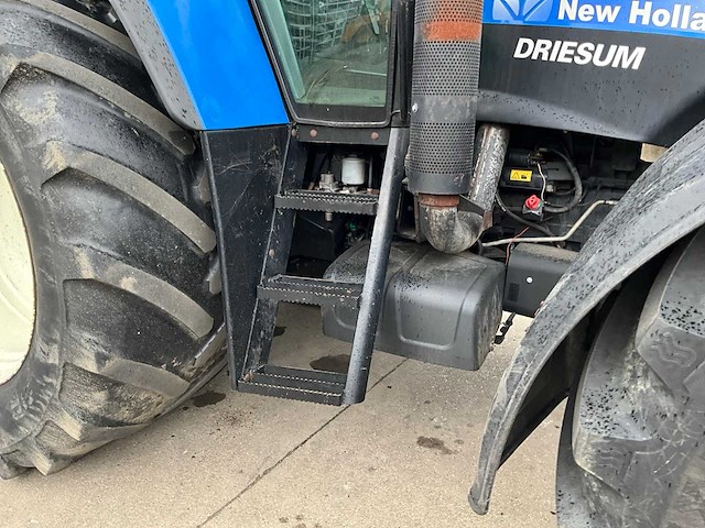 2005 new holland tvt190 vierwielaangedreven landbouwtractor - afbeelding 19 van  34