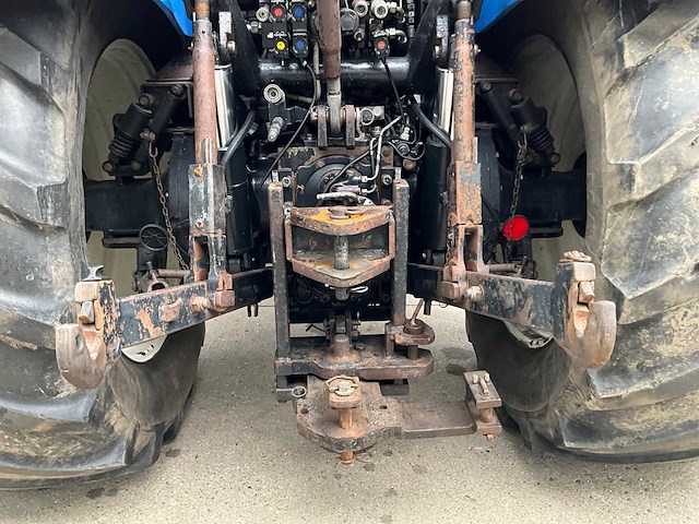 2005 new holland tvt190 vierwielaangedreven landbouwtractor - afbeelding 27 van  34