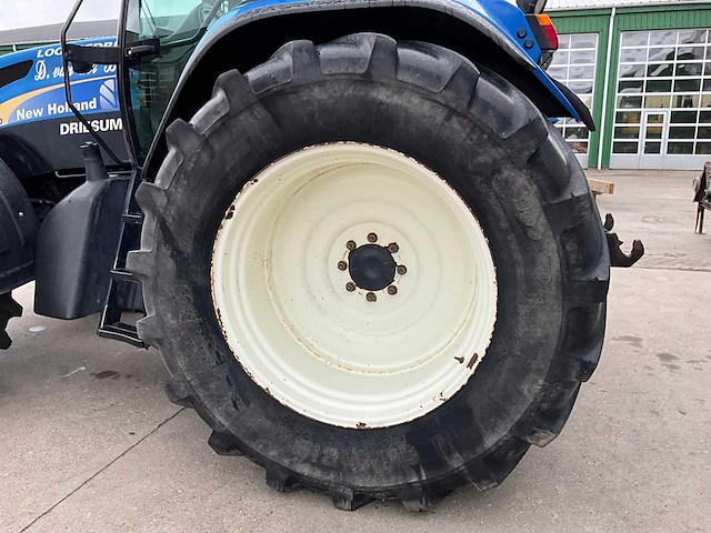 2005 new holland tvt190 vierwielaangedreven landbouwtractor - afbeelding 30 van  34