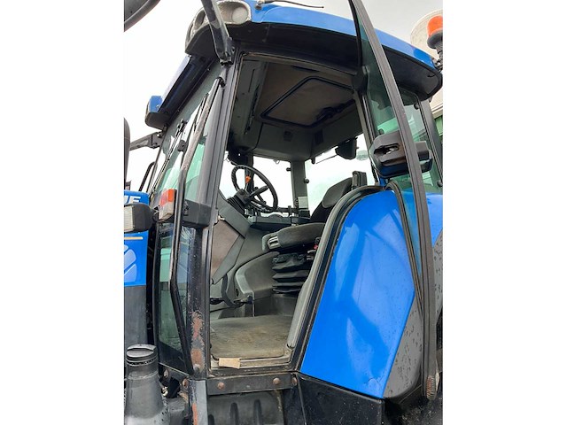 2005 new holland tvt190 vierwielaangedreven landbouwtractor - afbeelding 31 van  34