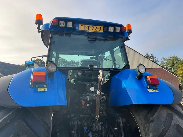 2005 new holland tvt190 vierwielaangedreven landbouwtractor - afbeelding 23 van  51