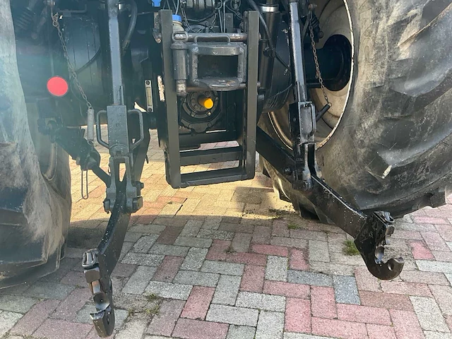 2005 new holland tvt190 vierwielaangedreven landbouwtractor - afbeelding 24 van  51