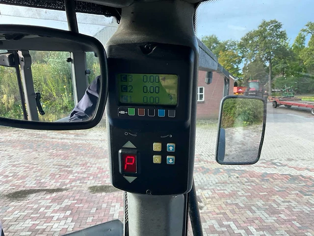 2005 new holland tvt190 vierwielaangedreven landbouwtractor - afbeelding 43 van  51