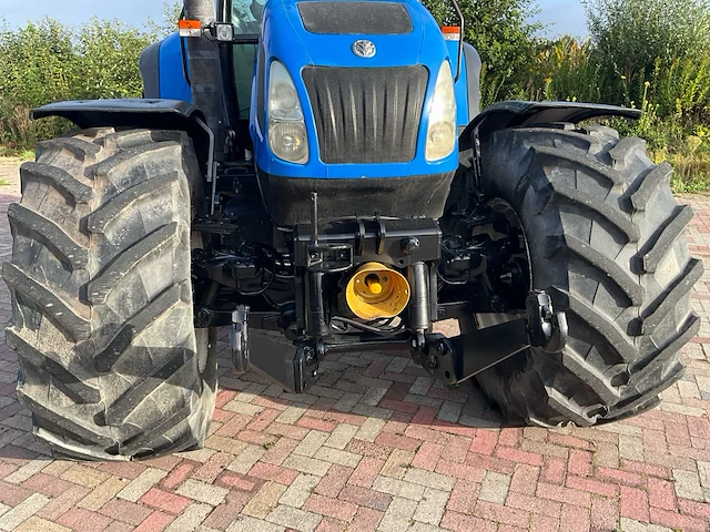 2005 new holland tvt190 vierwielaangedreven landbouwtractor - afbeelding 5 van  51