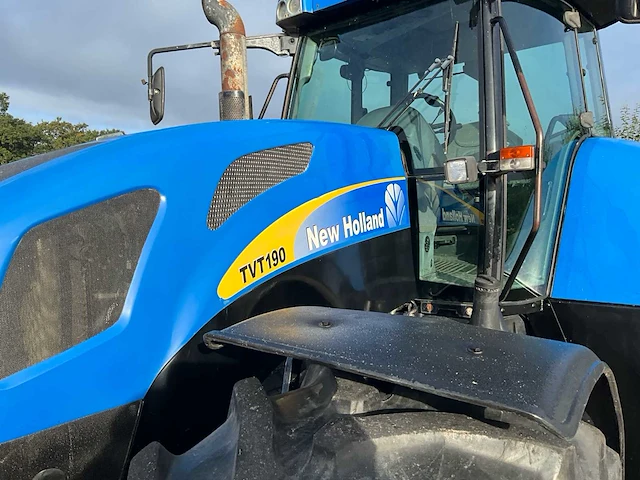 2005 new holland tvt190 vierwielaangedreven landbouwtractor - afbeelding 7 van  51