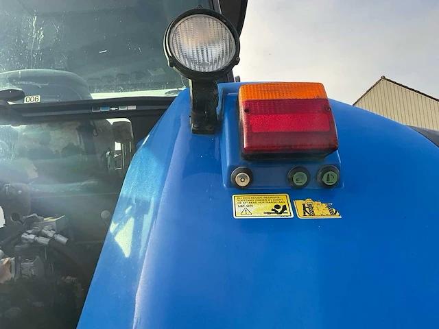 2005 new holland tvt190 vierwielaangedreven landbouwtractor - afbeelding 22 van  51