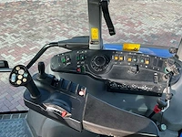 2005 new holland tvt190 vierwielaangedreven landbouwtractor - afbeelding 32 van  51