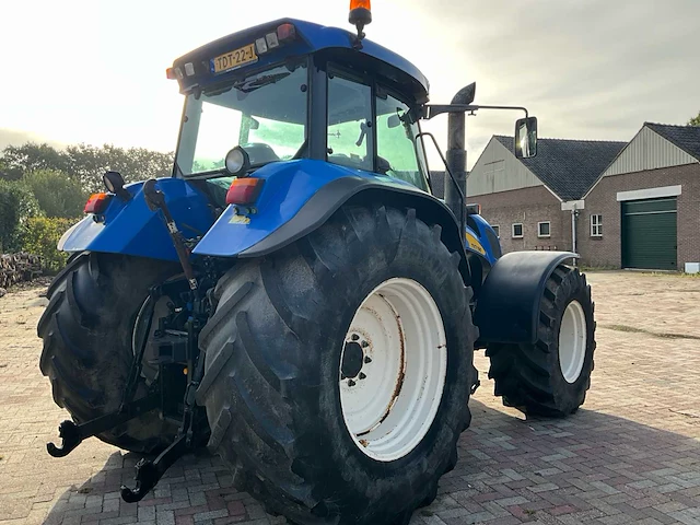 2005 new holland tvt190 vierwielaangedreven landbouwtractor - afbeelding 48 van  51