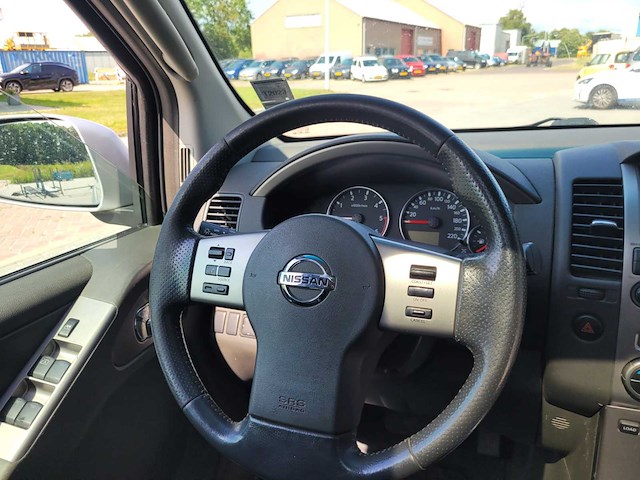 2005 nissan pathfinder 2.5 se schuifdak grijs kenteken personenauto - afbeelding 13 van  16