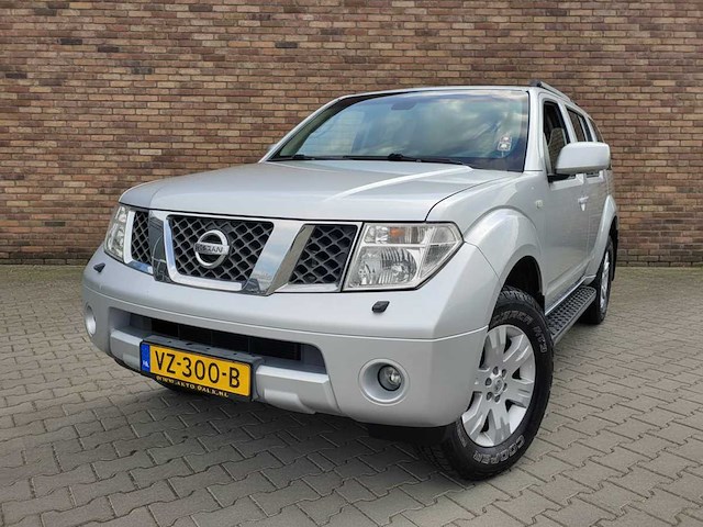 2005 nissan pathfinder 2.5 se schuifdak grijs kenteken personenauto - afbeelding 1 van  16