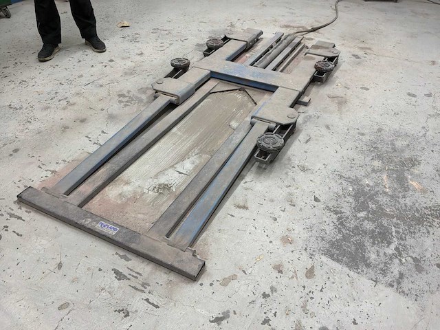 2005 omcn pneumatische hefbrug 2500kg - afbeelding 8 van  9