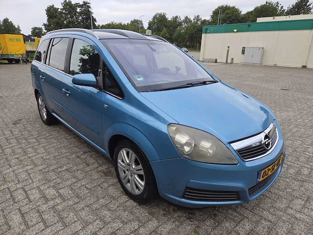 2005 opel zafira 2.2 automaat cosmo personenauto - afbeelding 8 van  14