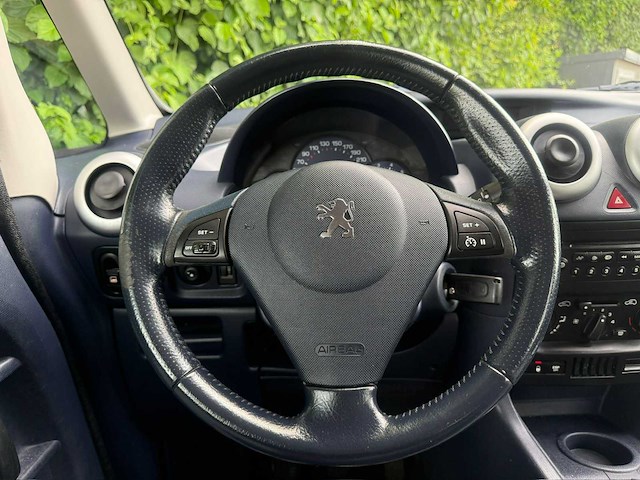 2005 peugeot 1007 1.4 urban personenauto - afbeelding 6 van  11