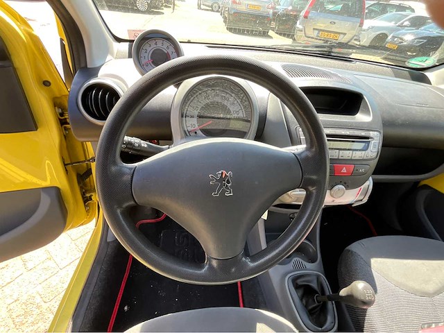 2005 peugeot 107 1.0-12v xr personenauto - afbeelding 4 van  28