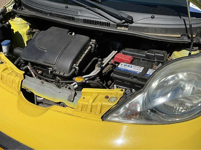 2005 peugeot 107 1.0-12v xr personenauto - afbeelding 15 van  28