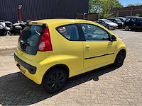 2005 peugeot 107 1.0-12v xr personenauto - afbeelding 24 van  28