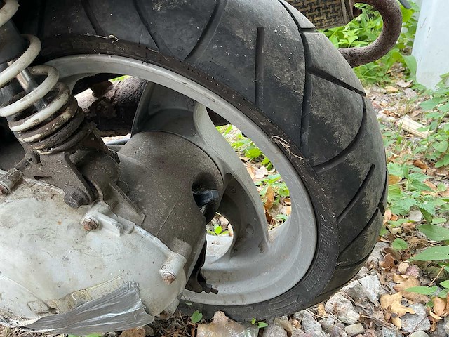 2005 piaggio bromscooter nrg extreme ac scooter - afbeelding 3 van  13