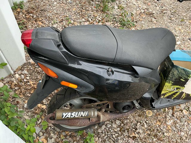 2005 piaggio bromscooter nrg extreme ac scooter - afbeelding 10 van  13