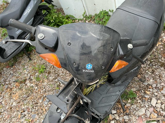 2005 piaggio bromscooter nrg extreme ac scooter - afbeelding 13 van  13