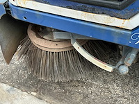 2005 ravo 340 zelfrijdende veegmachine - afbeelding 1 van  12