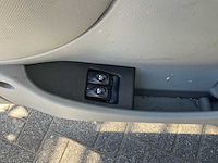 2005 renault kangoo 1.2-16v authentique personenauto - afbeelding 17 van  25