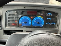 2005 renault midlum 220 dci kipper vrachtwagen met hiab 9tm autolaadkraan - afbeelding 15 van  84