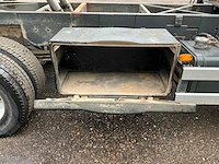 2005 renault midlum 220 dci kipper vrachtwagen met hiab 9tm autolaadkraan - afbeelding 53 van  84