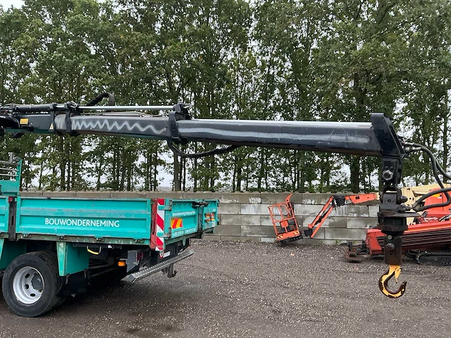 2005 renault midlum 220 dci kipper vrachtwagen met hiab 9tm autolaadkraan - afbeelding 61 van  84