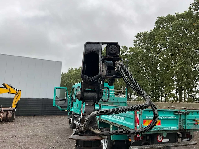 2005 renault midlum 220 dci kipper vrachtwagen met hiab 9tm autolaadkraan - afbeelding 63 van  84