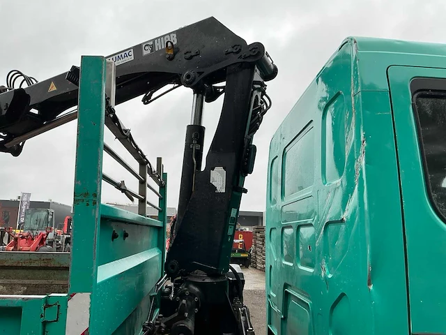 2005 renault midlum 220 dci kipper vrachtwagen met hiab 9tm autolaadkraan - afbeelding 68 van  84