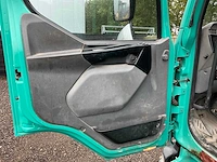 2005 renault midlum 220 dci kipper vrachtwagen met hiab 9tm autolaadkraan - afbeelding 5 van  32