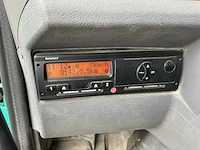 2005 renault midlum 220 dci kipper vrachtwagen met hiab 9tm autolaadkraan - afbeelding 9 van  32