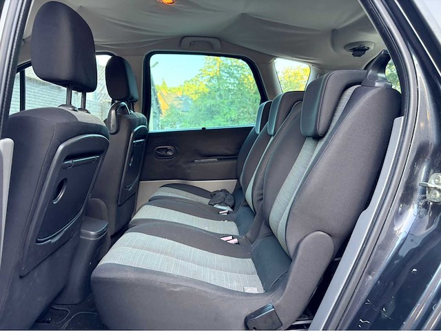 2005 renault scénic 1.6-16v expr.comf. personenauto - afbeelding 11 van  12