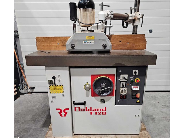 2005 robland t120 freesmachine - afbeelding 1 van  4