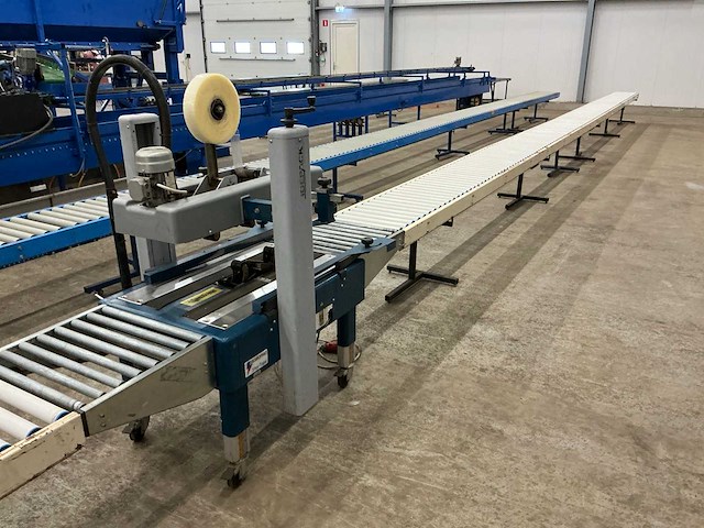 2005 robopac startape 50 tbd dozensluitmachine met rollenbaan - afbeelding 7 van  11