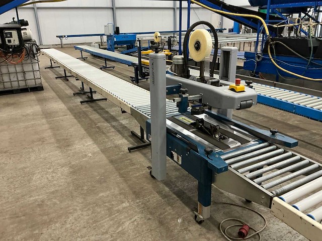 2005 robopac startape 50 tbd dozensluitmachine met rollenbaan - afbeelding 8 van  11