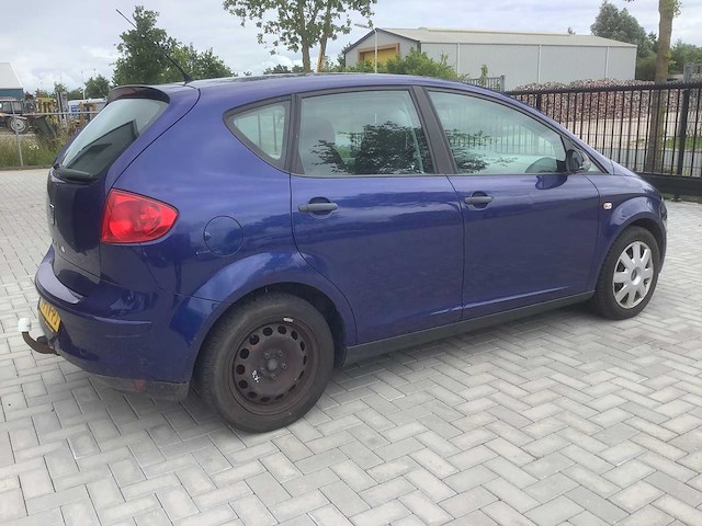 2005 seat altea 1.6 reference personenauto - afbeelding 9 van  15