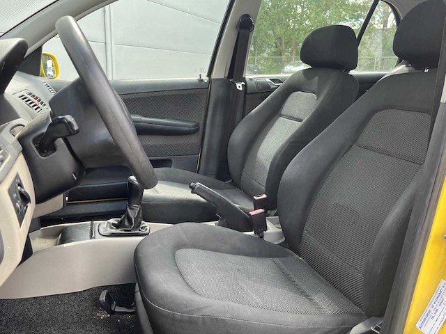 2005 skoda fabia 1.4-16v ambiente personenauto - afbeelding 3 van  6
