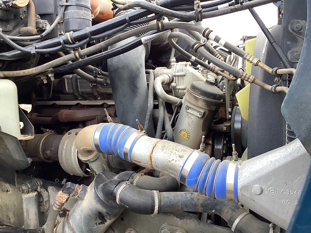 2005 sterling lt 9500 vrachtwagen - afbeelding 2 van  14