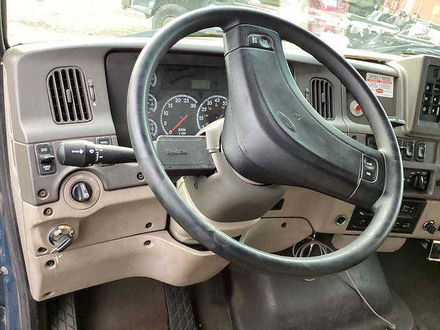 2005 sterling lt 9500 vrachtwagen - afbeelding 11 van  14