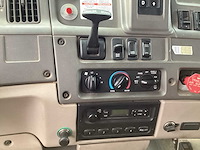 2005 sterling lt 9500 vrachtwagen - afbeelding 12 van  18