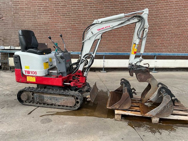 2005 takeuchi tb108 minigraafmachine - afbeelding 2 van  27